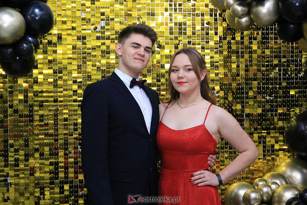 Studniówka w ZSZ Nr 3 [14.01.2023 - zdjęcie #58 - eOstroleka.pl