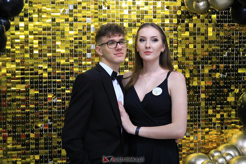 Studniówka w ZSZ Nr 3 [14.01.2023 - zdjęcie #54 - eOstroleka.pl