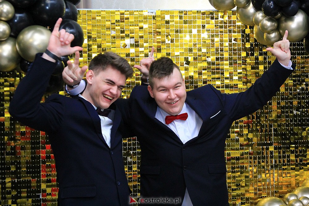 Studniówka w ZSZ Nr 3 [14.01.2023 - zdjęcie #50 - eOstroleka.pl