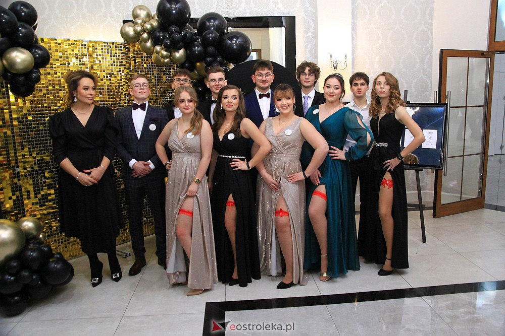 Studniówka w ZSZ Nr 3 [14.01.2023 - zdjęcie #49 - eOstroleka.pl