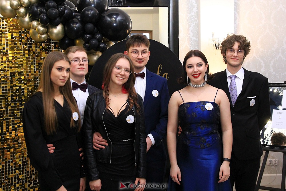 Studniówka w ZSZ Nr 3 [14.01.2023 - zdjęcie #47 - eOstroleka.pl