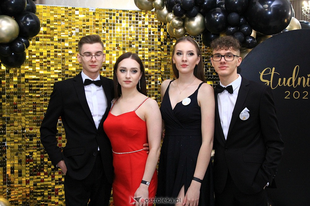 Studniówka w ZSZ Nr 3 [14.01.2023 - zdjęcie #46 - eOstroleka.pl