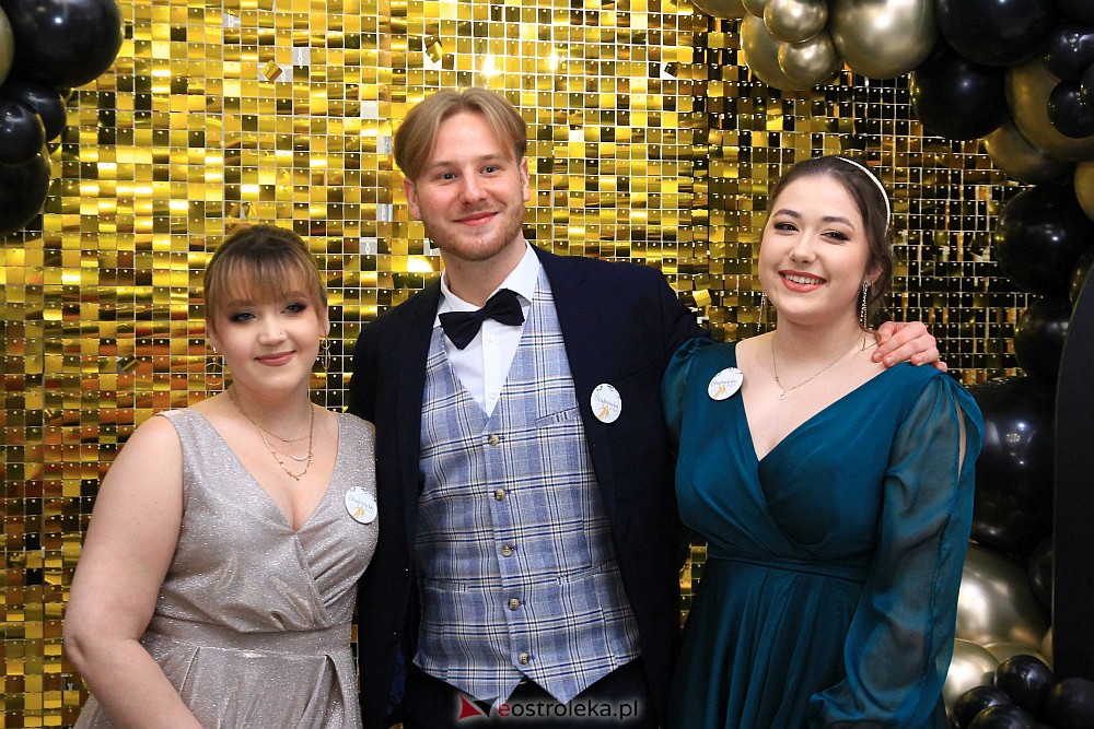 Studniówka w ZSZ Nr 3 [14.01.2023 - zdjęcie #42 - eOstroleka.pl