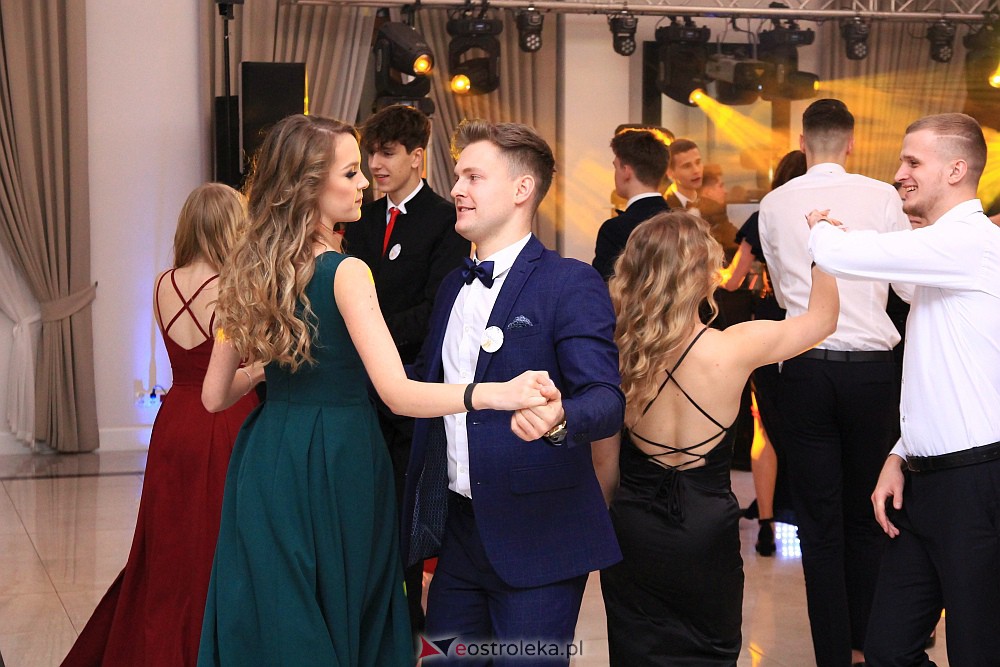 Studniówka w ZSZ Nr 3 [14.01.2023 - zdjęcie #30 - eOstroleka.pl