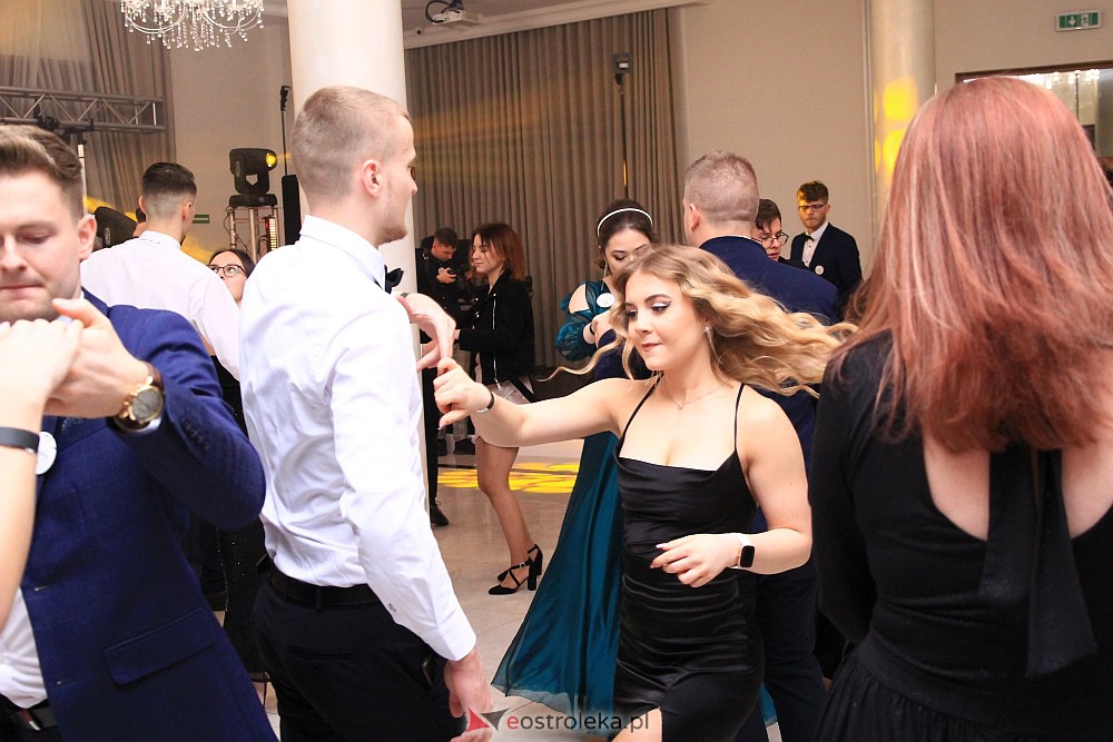 Studniówka w ZSZ Nr 3 [14.01.2023 - zdjęcie #25 - eOstroleka.pl