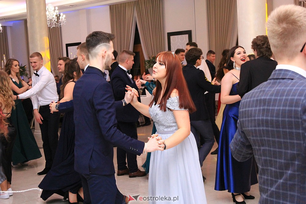 Studniówka w ZSZ Nr 3 [14.01.2023 - zdjęcie #22 - eOstroleka.pl