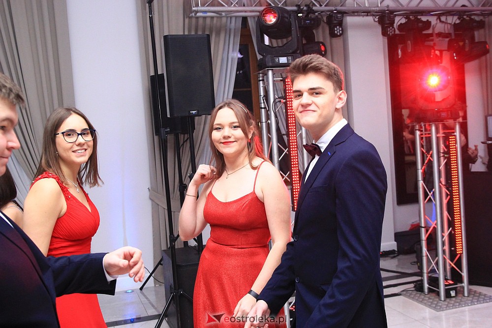 Studniówka w ZSZ Nr 3 [14.01.2023 - zdjęcie #13 - eOstroleka.pl