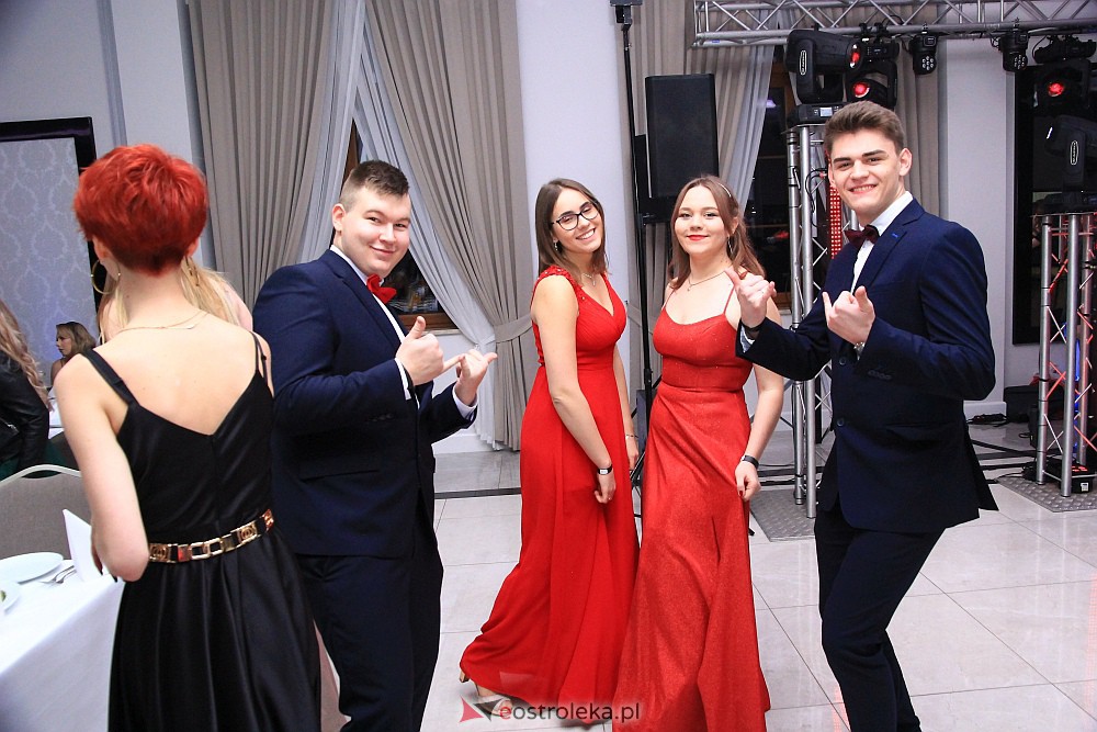 Studniówka w ZSZ Nr 3 [14.01.2023 - zdjęcie #12 - eOstroleka.pl