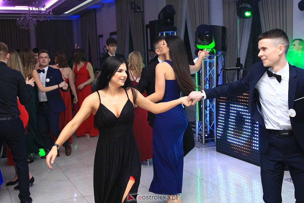 Studniówka w ZSZ Nr 3 [14.01.2023 - zdjęcie #10 - eOstroleka.pl