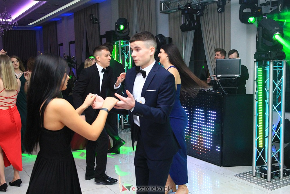 Studniówka w ZSZ Nr 3 [14.01.2023 - zdjęcie #8 - eOstroleka.pl