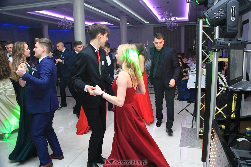 Studniówka w ZSZ Nr 3 [14.01.2023 - zdjęcie #5 - eOstroleka.pl