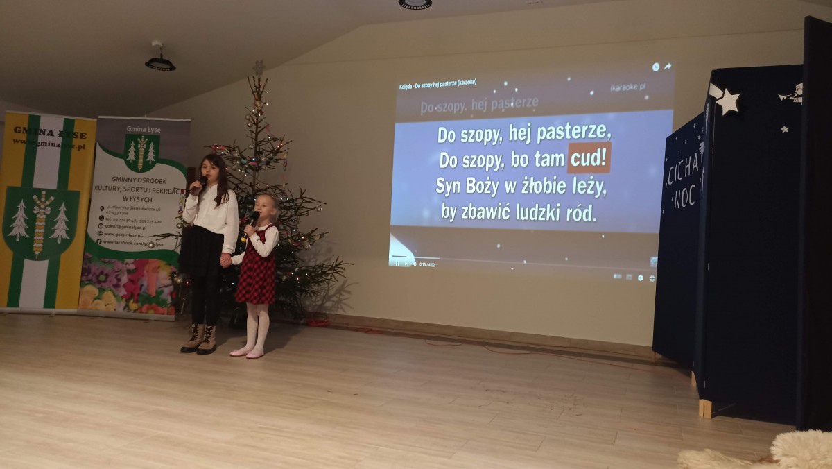 Choinka Noworoczna dla dzieci i młodzieży z niepełnosprawnością w Łysych - zdjęcie #4 - eOstroleka.pl