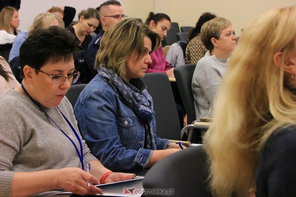 Młodzi w sieci - szkolenie dla nauczycieli w MSCDN w Ostrołęce [18.01.2023] - zdjęcie #5 - eOstroleka.pl