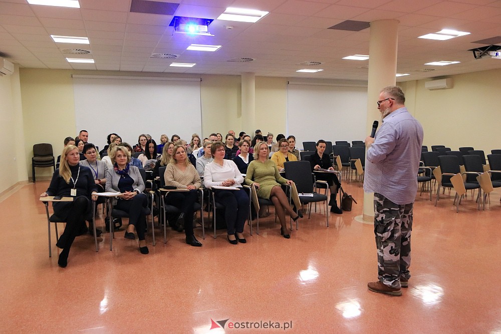 Młodzi w sieci - szkolenie dla nauczycieli w MSCDN w Ostrołęce [18.01.2023] - zdjęcie #29 - eOstroleka.pl
