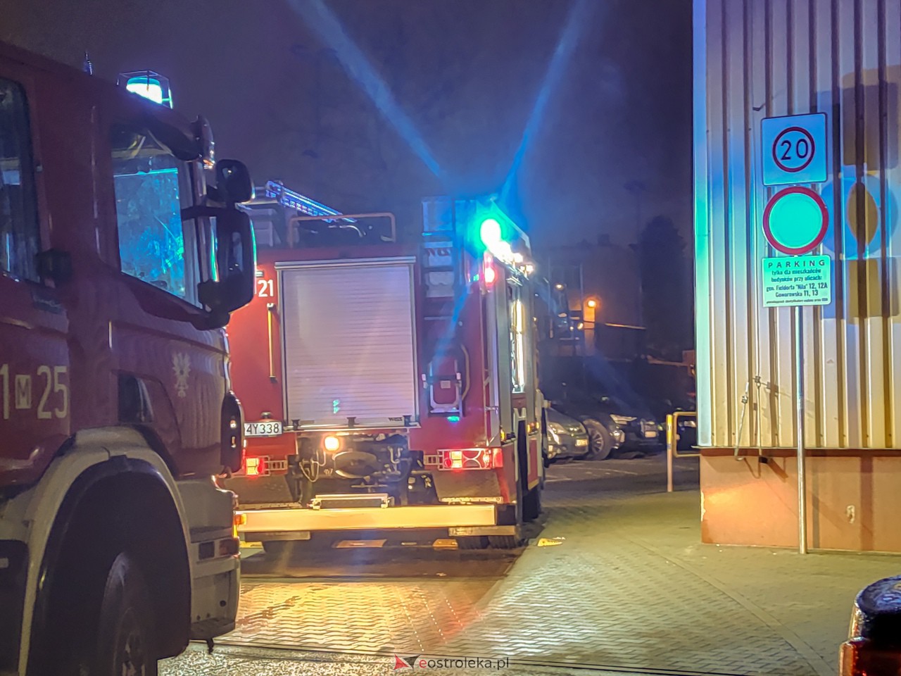 Akcja Straży Pożarnej przy Goworowskiej 11 [20.01.2023] - zdjęcie #5 - eOstroleka.pl