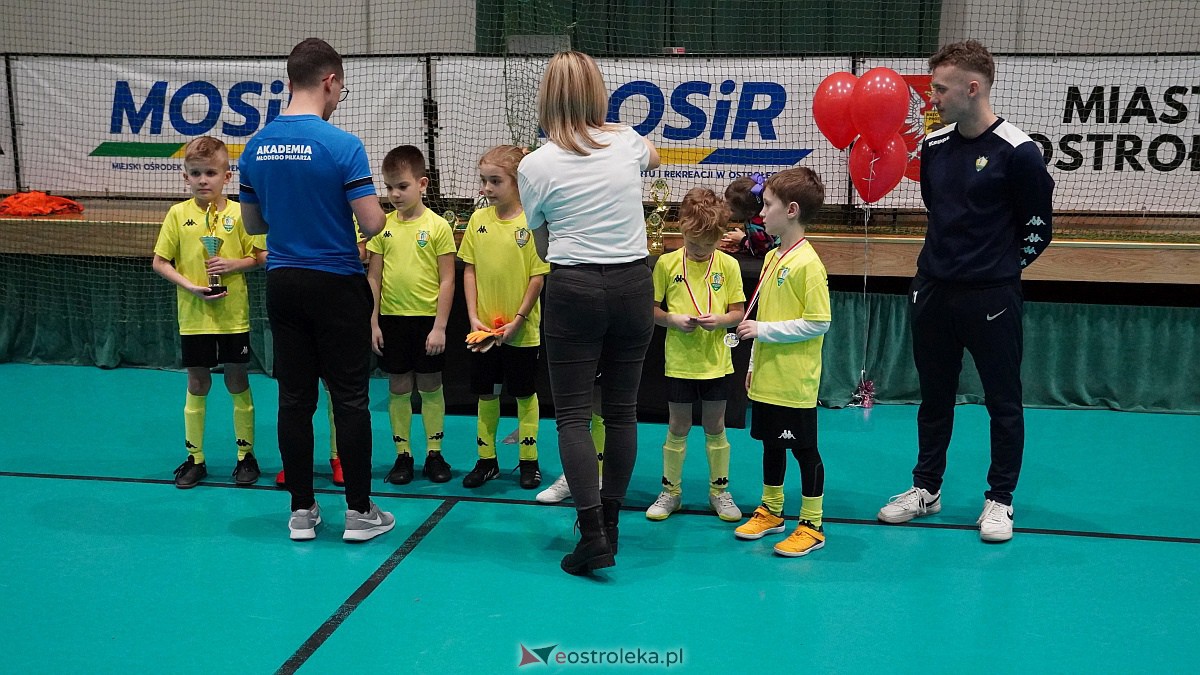 Noworoczny turniej AMP CUP - rocznik 2015 [21.01.2022] - zdjęcie #9 - eOstroleka.pl