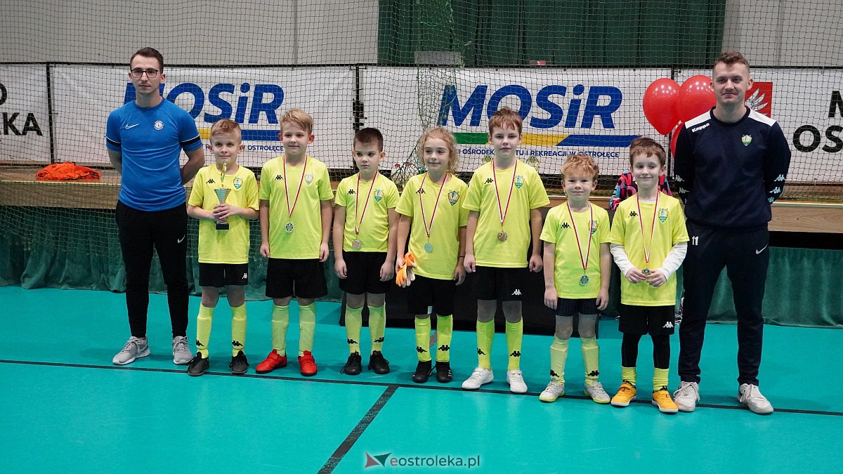 Noworoczny turniej AMP CUP - rocznik 2015 [21.01.2022] - zdjęcie #8 - eOstroleka.pl