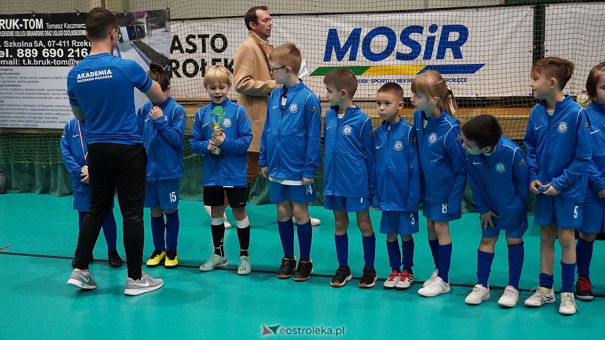 Noworoczny turniej AMP CUP - rocznik 2015 [21.01.2022] - zdjęcie #6 - eOstroleka.pl