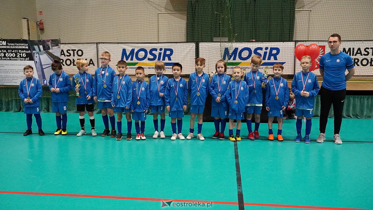 Noworoczny turniej AMP CUP - rocznik 2015 [21.01.2022] - zdjęcie #4 - eOstroleka.pl