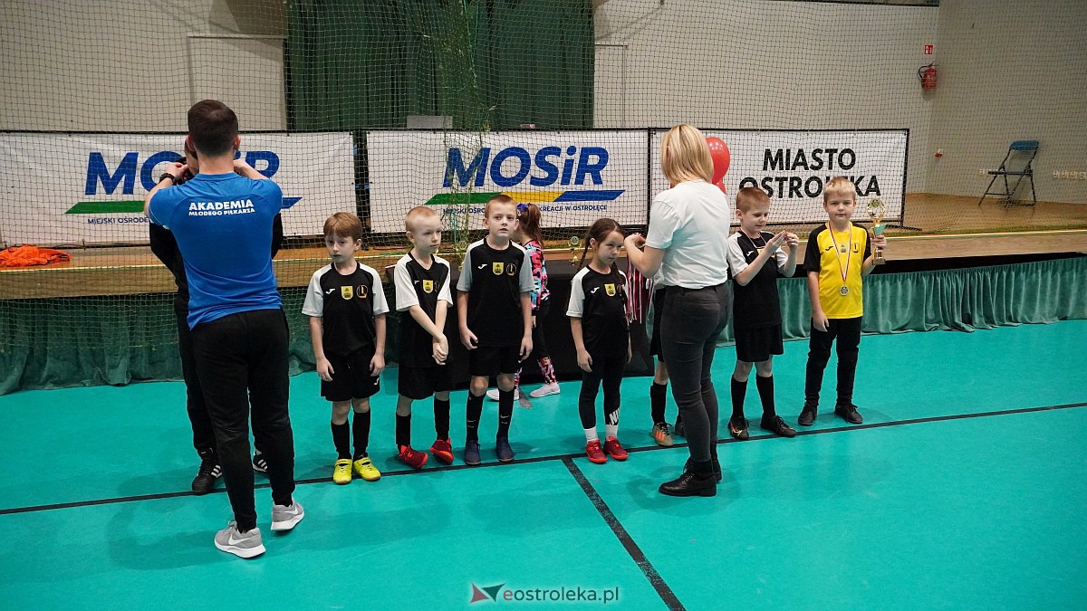 Noworoczny turniej AMP CUP - rocznik 2015 [21.01.2022] - zdjęcie #2 - eOstroleka.pl