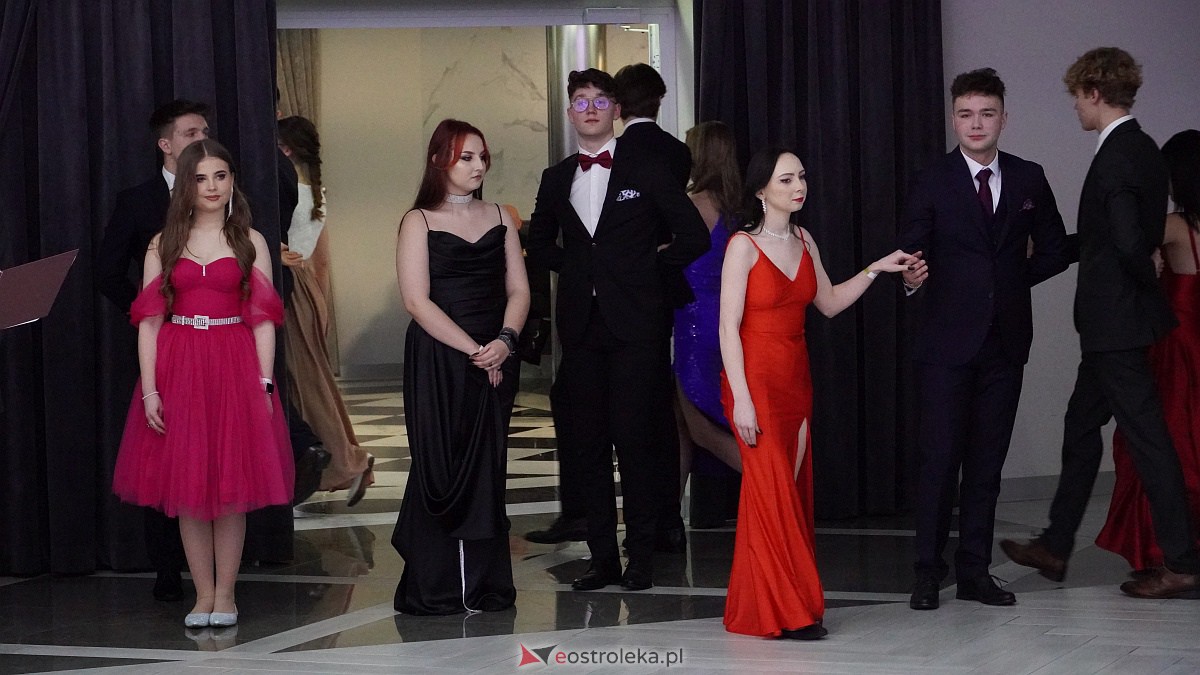Studniówka 2023. II LO w Ostrołęce [21.01.2023] - zdjęcie #264 - eOstroleka.pl