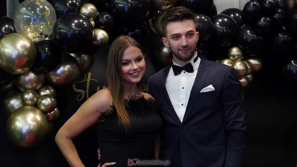 Studniówka 2023. II LO w Ostrołęce [21.01.2023] - zdjęcie #236 - eOstroleka.pl