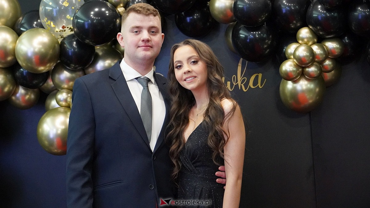 Studniówka 2023. II LO w Ostrołęce [21.01.2023] - zdjęcie #203 - eOstroleka.pl