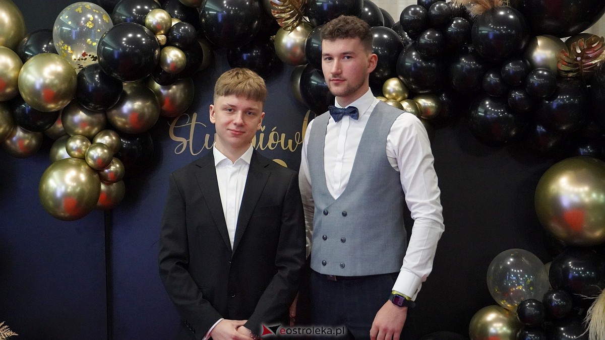 Studniówka 2023. II LO w Ostrołęce [21.01.2023] - zdjęcie #193 - eOstroleka.pl