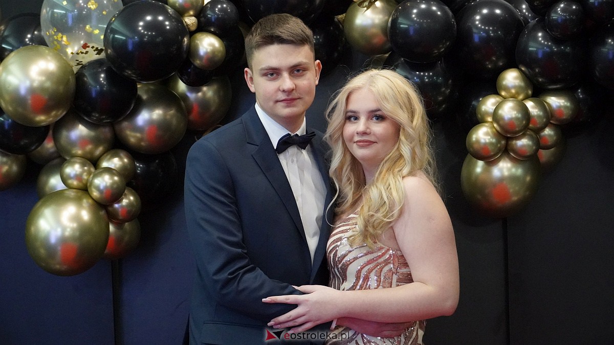 Studniówka 2023. II LO w Ostrołęce [21.01.2023] - zdjęcie #190 - eOstroleka.pl