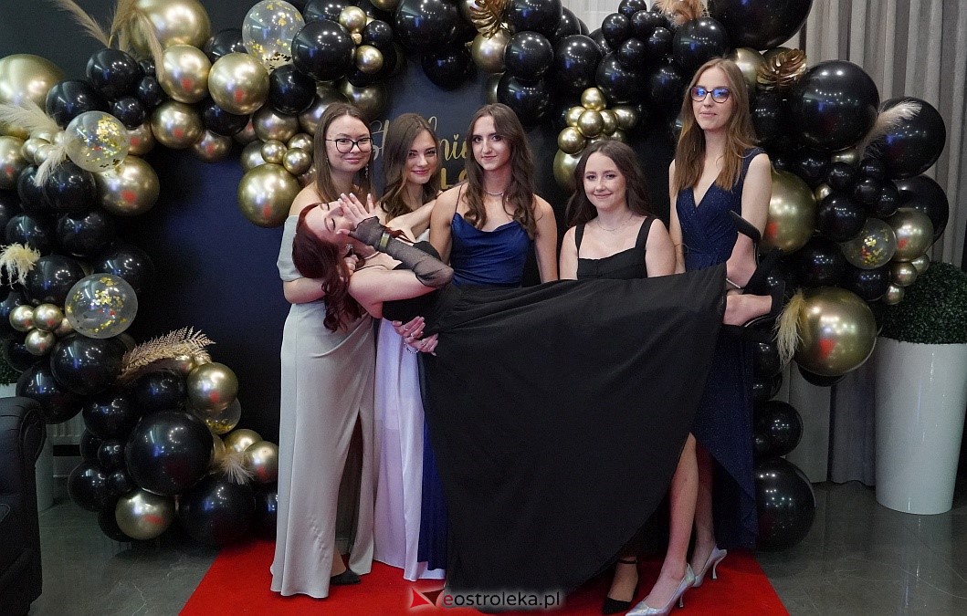 Studniówka 2023. II LO w Ostrołęce [21.01.2023] - zdjęcie #187 - eOstroleka.pl