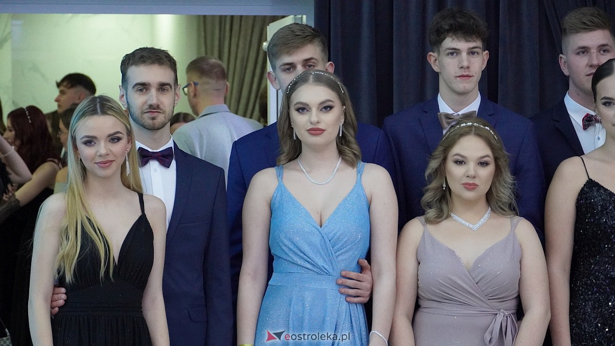 Studniówka 2023. II LO w Ostrołęce [21.01.2023] - zdjęcie #183 - eOstroleka.pl