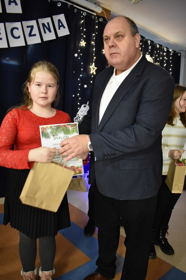 Podsuumowanie konkursu na Kurpiowską Kartkę Świąteczną [25.01.2023] - zdjęcie #22 - eOstroleka.pl