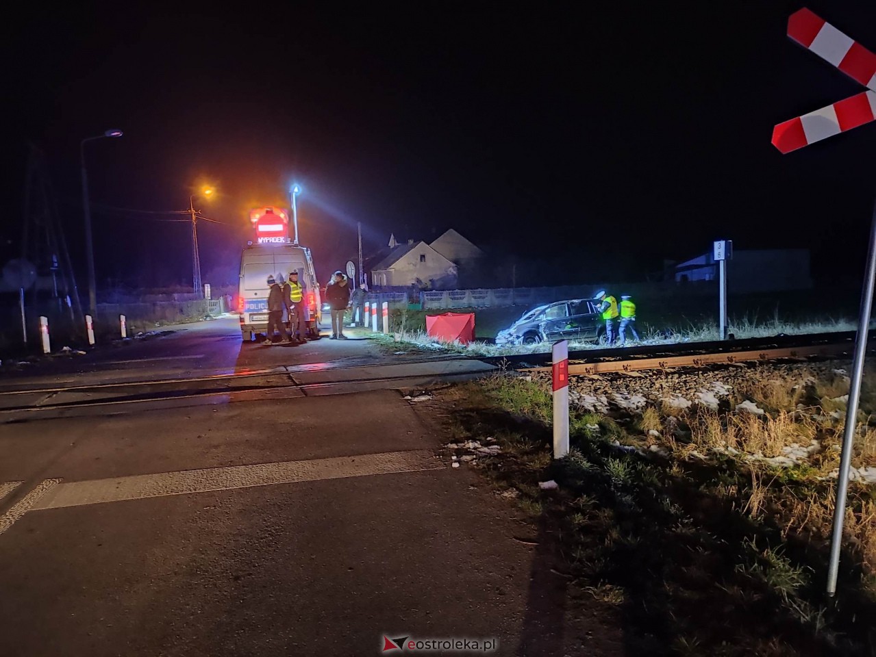 Śmiertelny wypadek w Susku Nowym [25.12.2023] - zdjęcie #3 - eOstroleka.pl