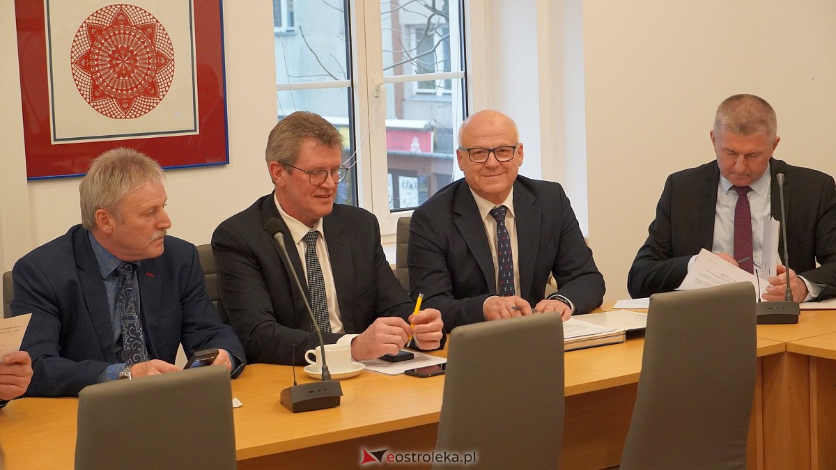 LVII sesji Rady Powiatu w Ostrołęce [26.01.2023] - zdjęcie #11 - eOstroleka.pl