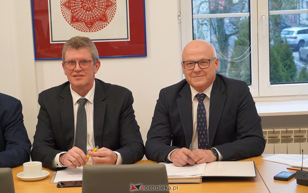 LVII sesji Rady Powiatu w Ostrołęce [26.01.2023] - zdjęcie #10 - eOstroleka.pl