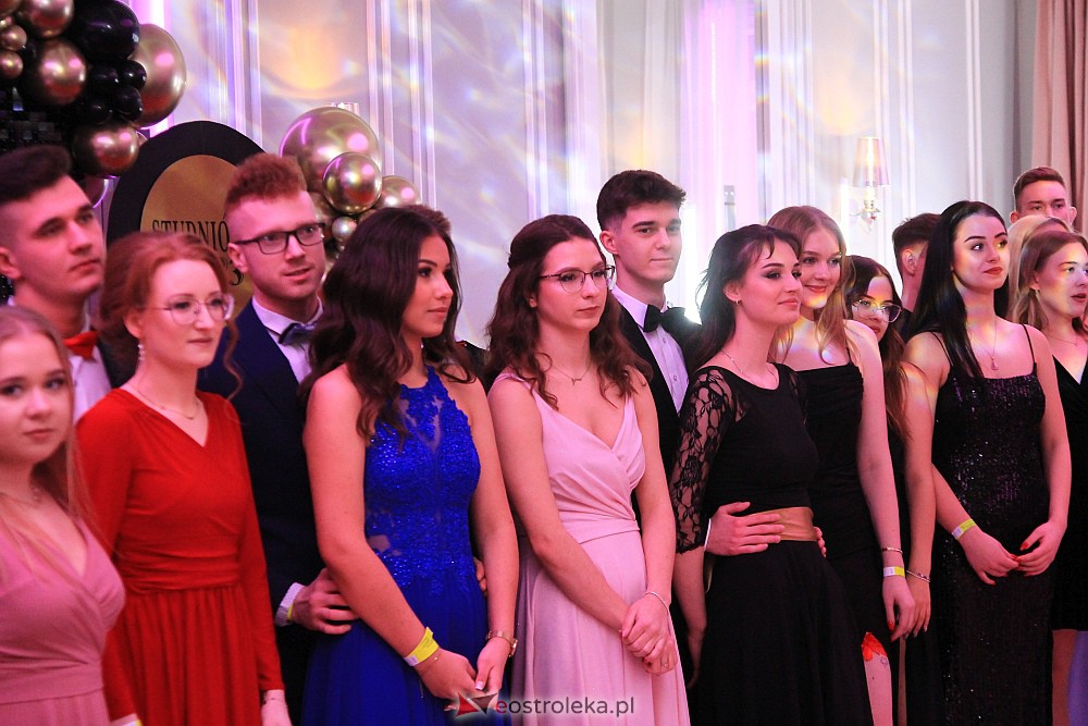 Studniówka 2023 w ZSZ nr 4 [28.01.2023] - zdjęcie #279 - eOstroleka.pl