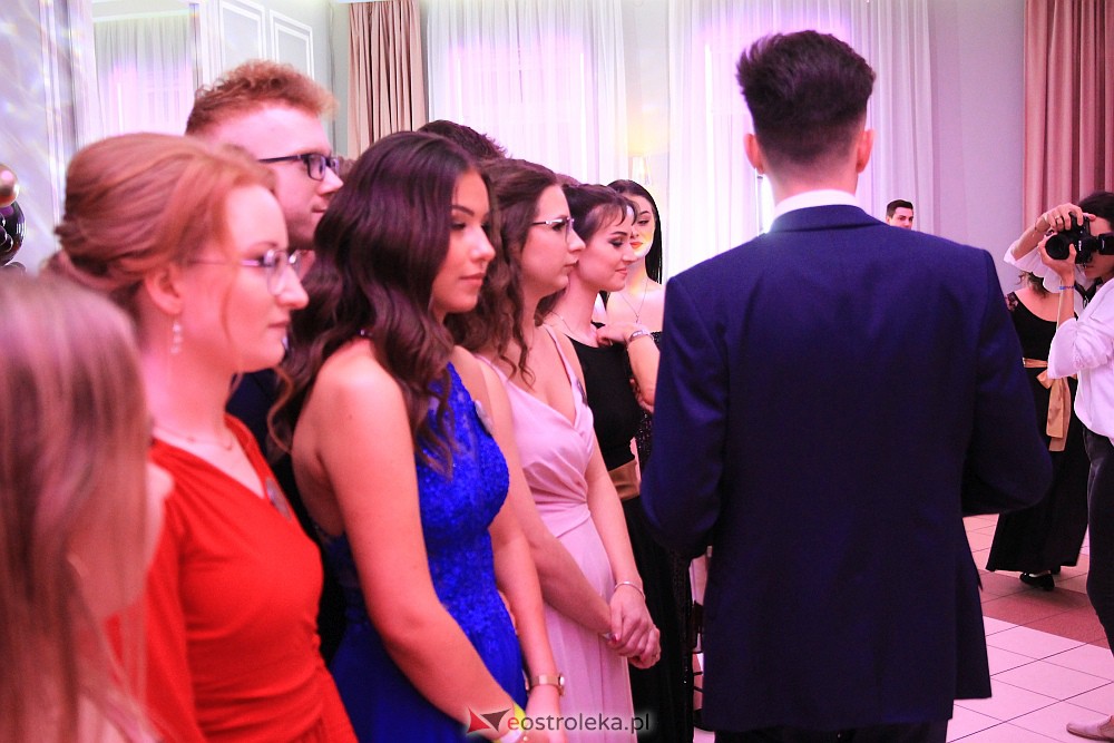 Studniówka 2023 w ZSZ nr 4 [28.01.2023] - zdjęcie #268 - eOstroleka.pl