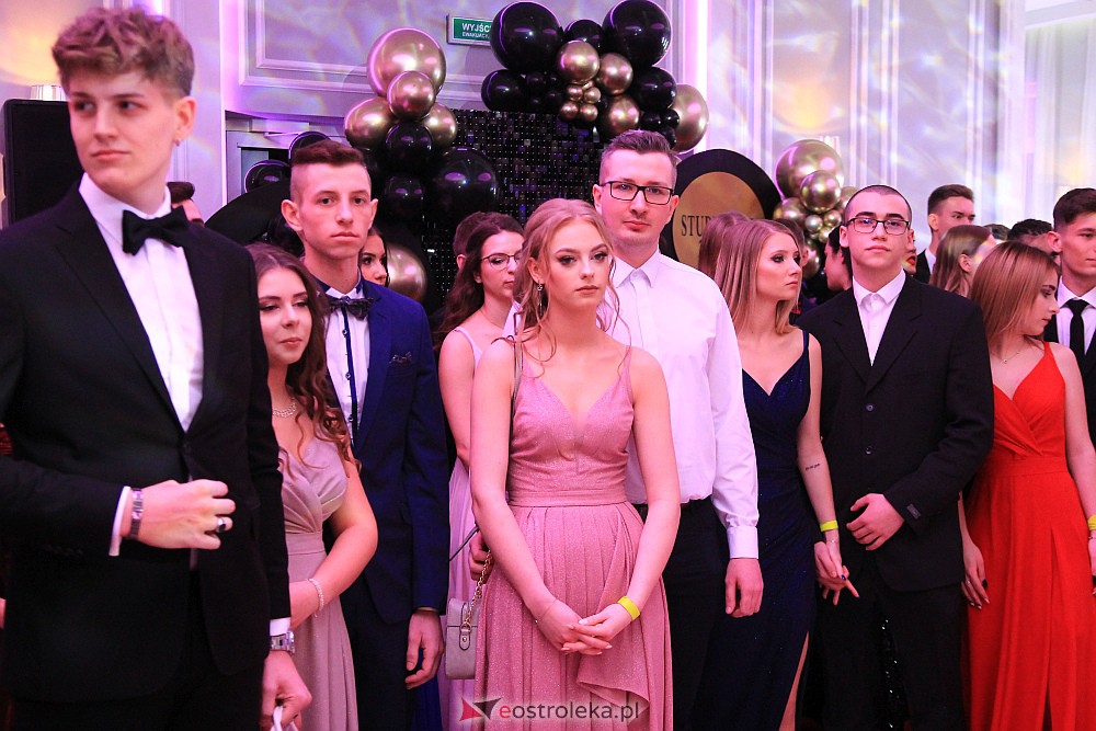 Studniówka 2023 w ZSZ nr 4 [28.01.2023] - zdjęcie #251 - eOstroleka.pl