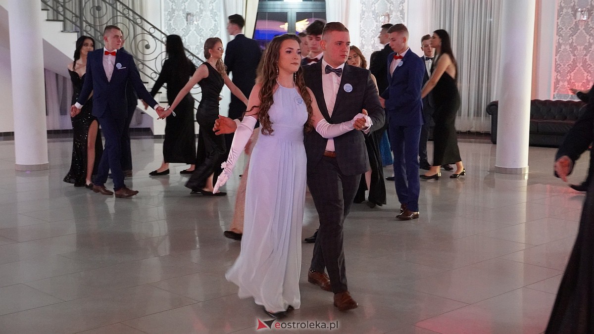 Studniówka w ZSP w Kadzidle [28.01.2023] - zdjęcie #125 - eOstroleka.pl