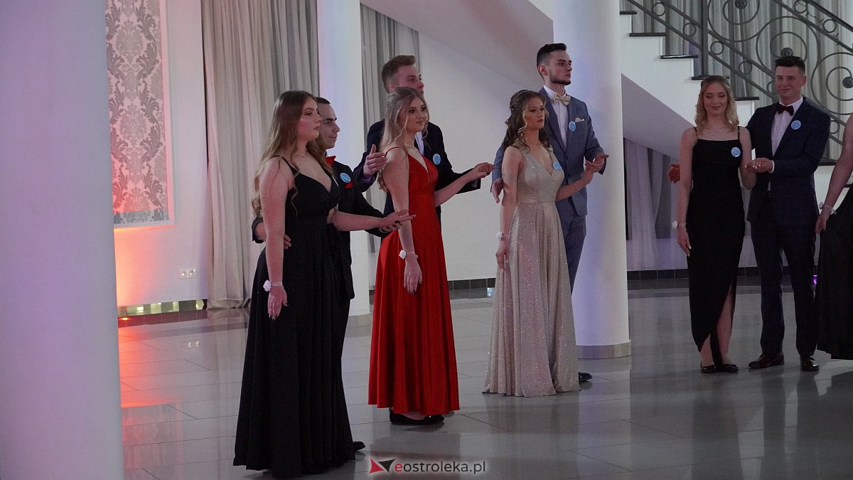 Studniówka w ZSP w Kadzidle [28.01.2023] - zdjęcie #124 - eOstroleka.pl