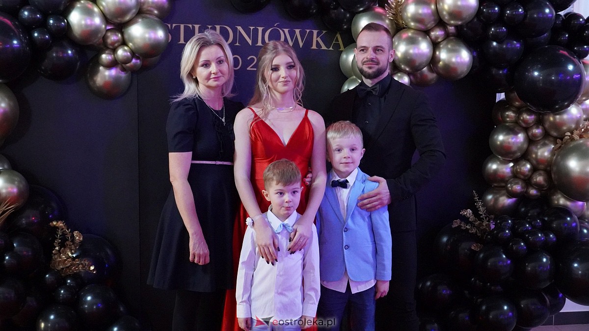 Studniówka w ZSP w Kadzidle [28.01.2023] - zdjęcie #110 - eOstroleka.pl