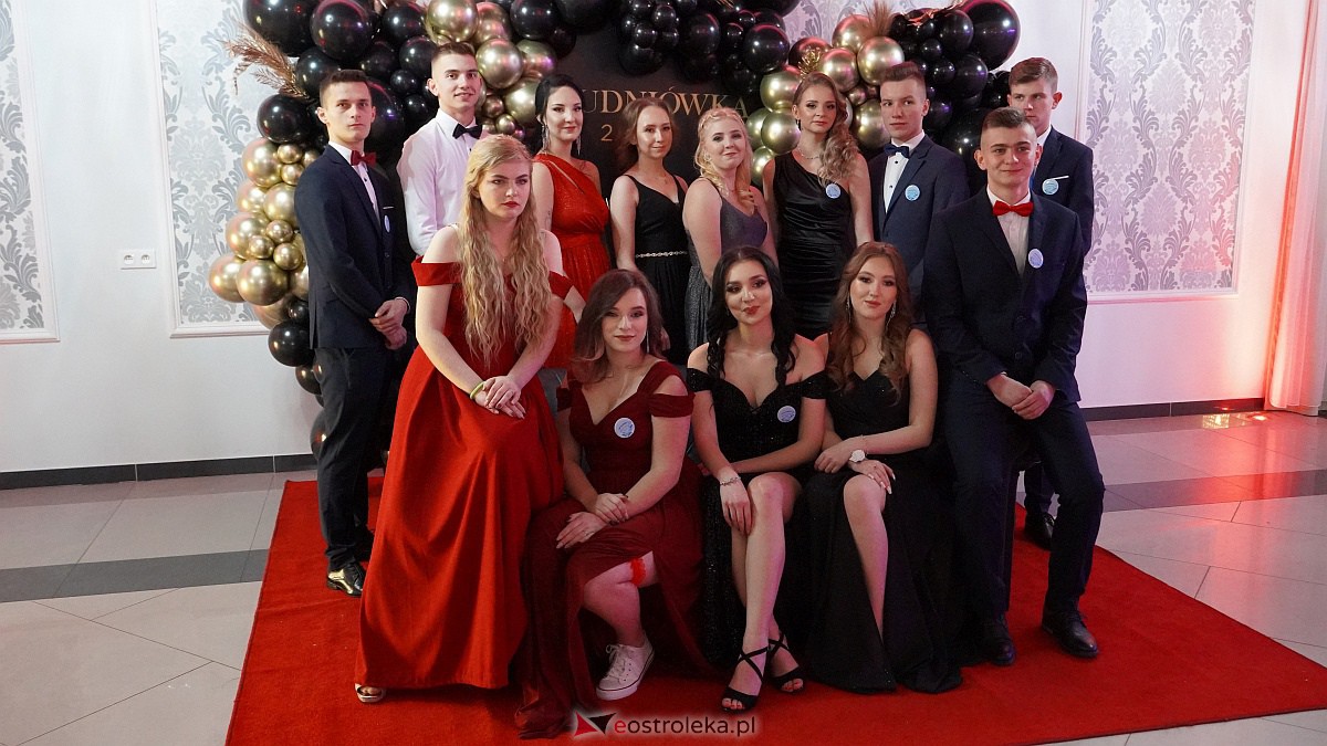 Studniówka w ZSP w Kadzidle [28.01.2023] - zdjęcie #96 - eOstroleka.pl