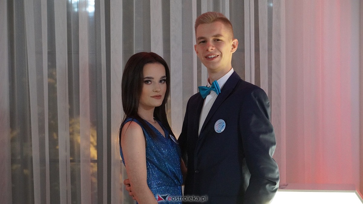 Studniówka w ZSP w Kadzidle [28.01.2023] - zdjęcie #85 - eOstroleka.pl