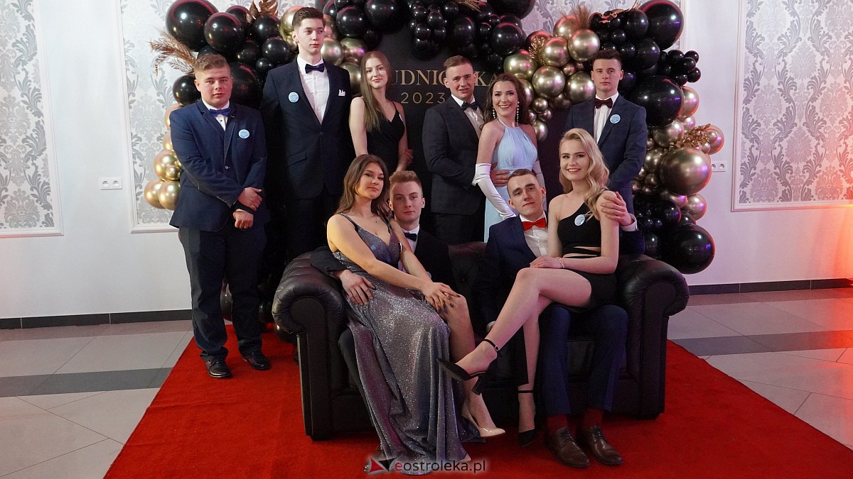 Studniówka w ZSP w Kadzidle [28.01.2023] - zdjęcie #64 - eOstroleka.pl