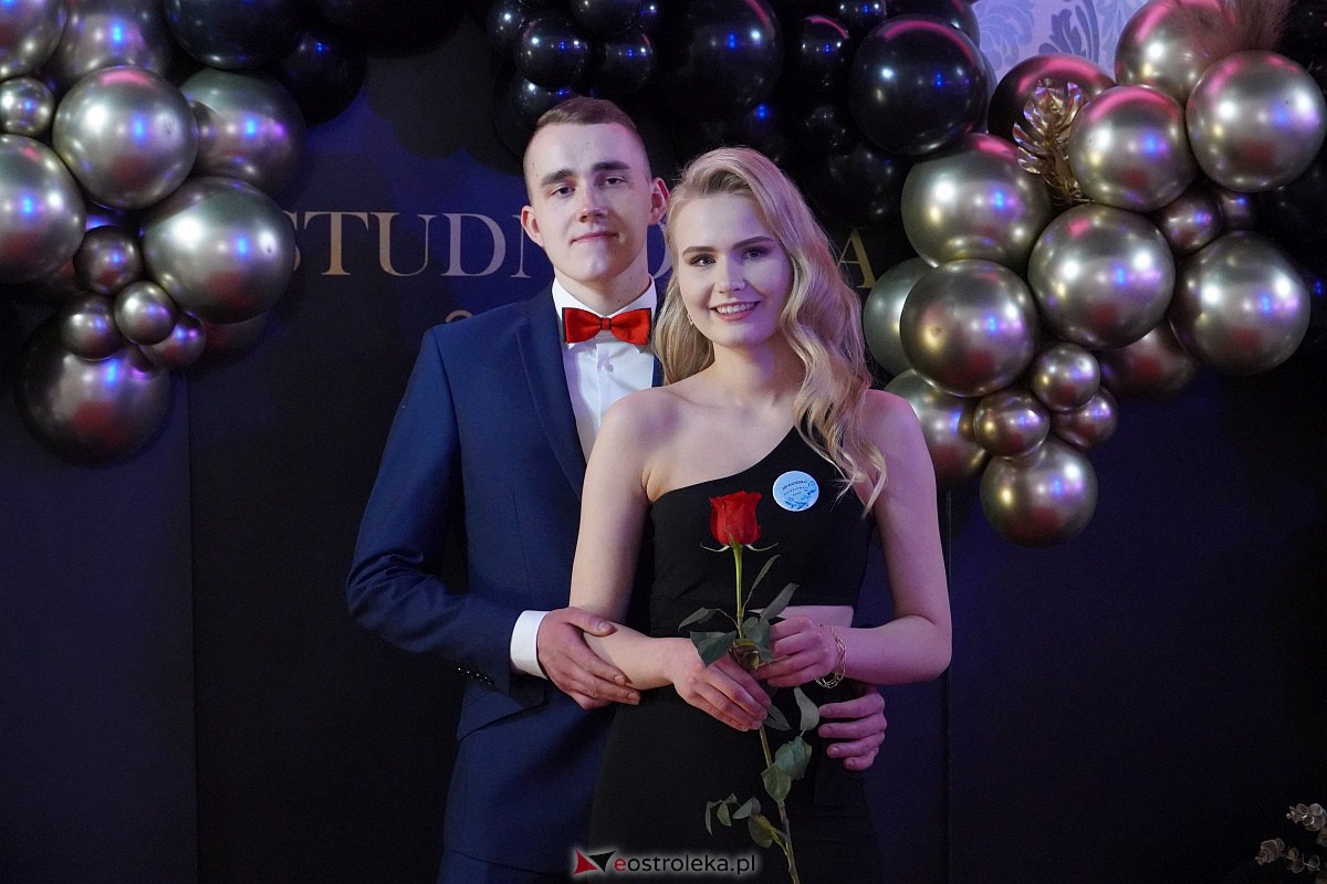 Studniówka w ZSP w Kadzidle [28.01.2023] - zdjęcie #58 - eOstroleka.pl