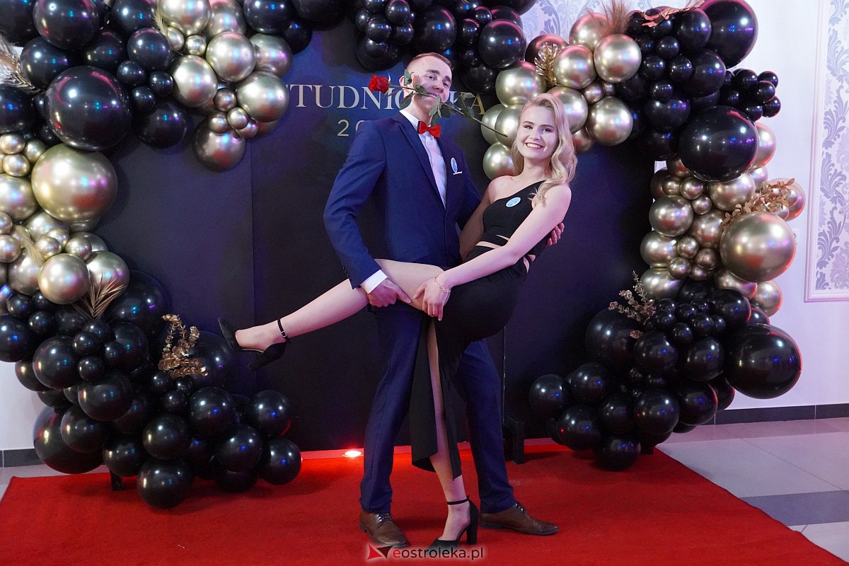 Studniówka w ZSP w Kadzidle [28.01.2023] - zdjęcie #57 - eOstroleka.pl