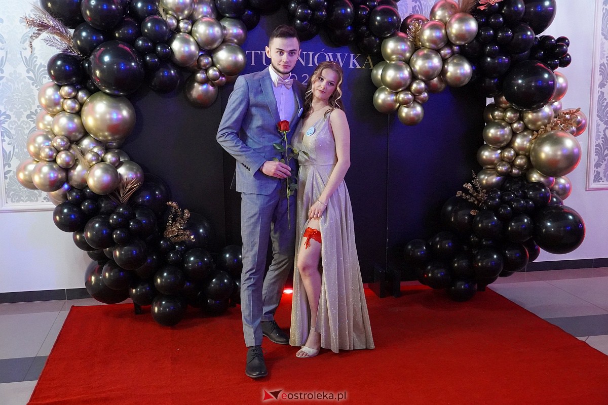 Studniówka w ZSP w Kadzidle [28.01.2023] - zdjęcie #47 - eOstroleka.pl