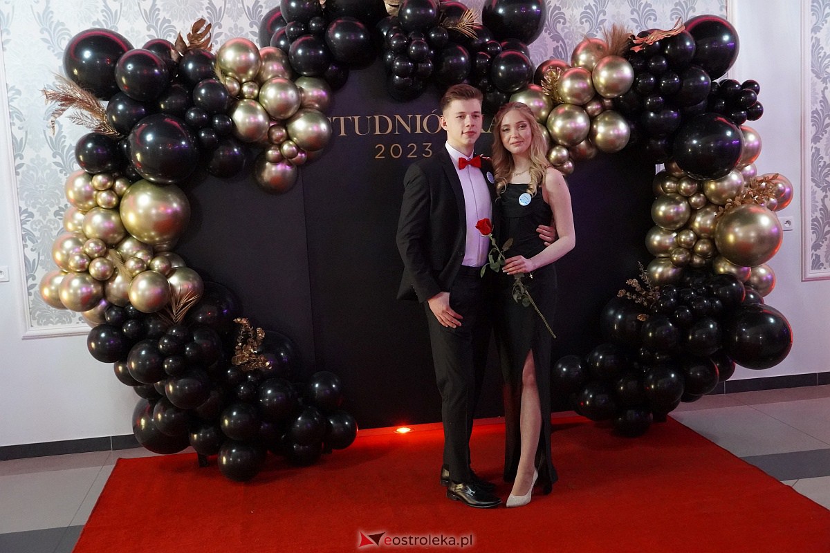 Studniówka w ZSP w Kadzidle [28.01.2023] - zdjęcie #42 - eOstroleka.pl