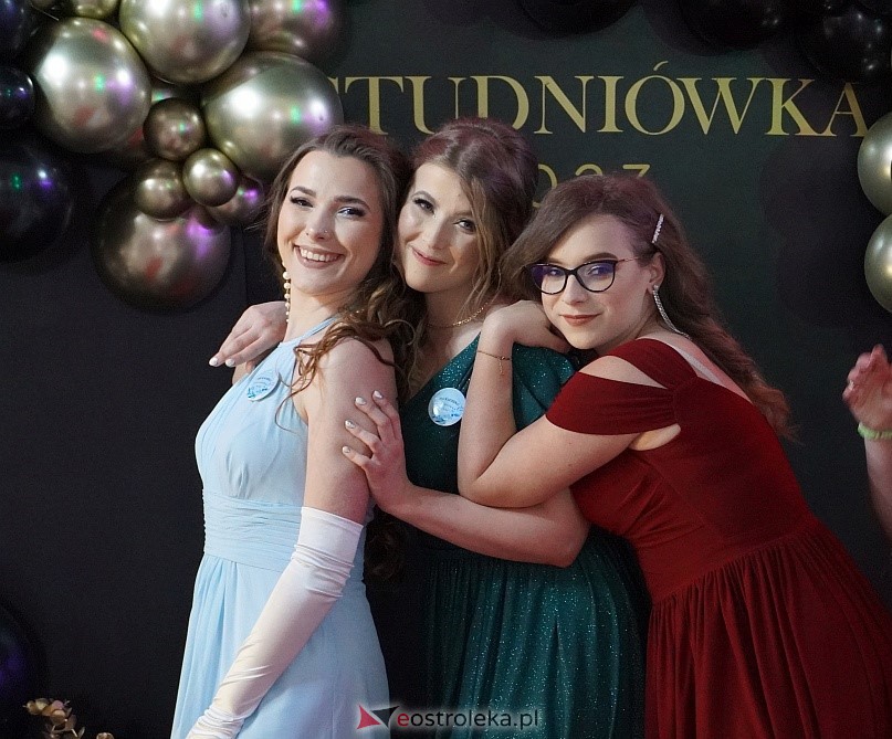 Studniówka w ZSP w Kadzidle [28.01.2023] - zdjęcie #35 - eOstroleka.pl