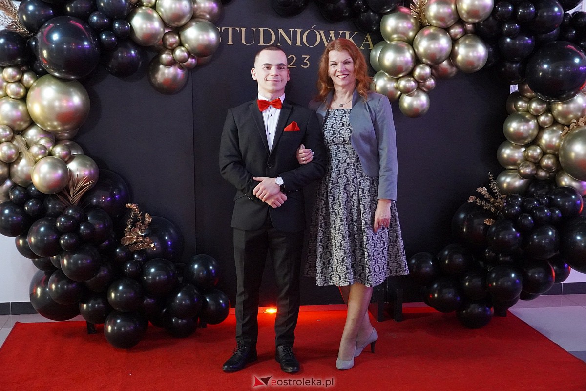 Studniówka w ZSP w Kadzidle [28.01.2023] - zdjęcie #34 - eOstroleka.pl